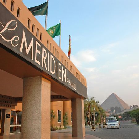 Le Meridien Pyramids Hotel & Spa Giza Экстерьер фото